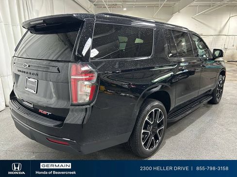 Used 2024 Chevrolet Suburban RST w/ Luxury Package AWD/4WD image 8