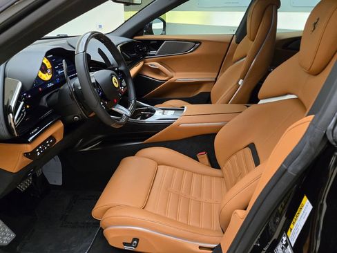 Used 2026 Ferrari Purosangue AWD/4WD image 18