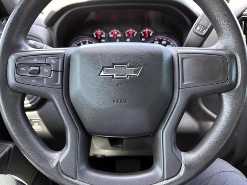 Used 2022 Chevrolet Silverado 1500 Custom Trail Boss AWD/4WD image 17