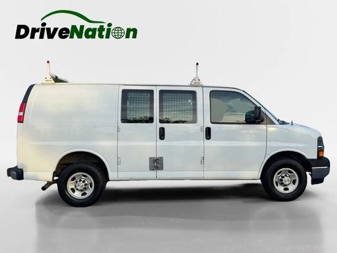 Used 2020 Chevrolet Express 2500 w/ Driver Convenience Package RWD image 4