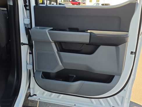 Used 2023 Ford F150 XLT w/ Trailer Tow Package image 30