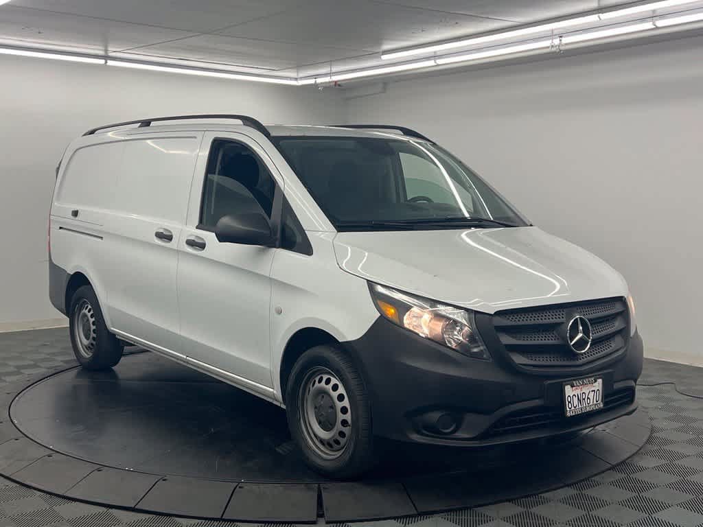 Used 2018 Mercedes-Benz Metris image 3