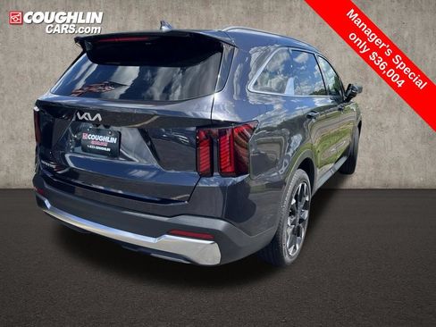 Used 2025 Kia Sorento SX FWD image 4