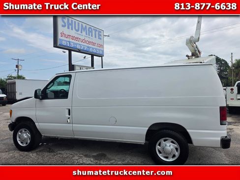 Used 2007 Ford E-150 and Econoline 150 RWD image 1