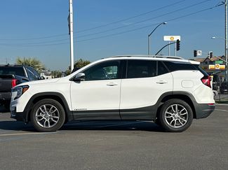 Used 2024 GMC Terrain SLT video 2