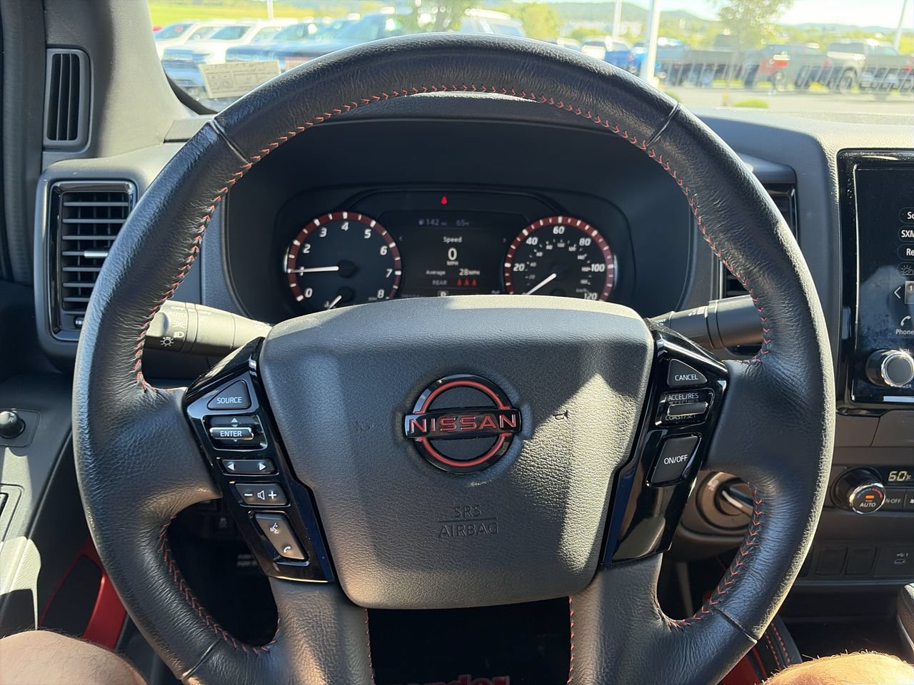 Used 2024 Nissan Frontier PRO-4X AWD/4WD image 25