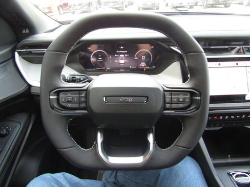 New 2026 Jeep Cherokee Limited AWD/4WD image 25