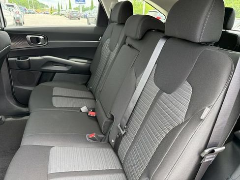 New 2026 Kia Sorento LX FWD image 19