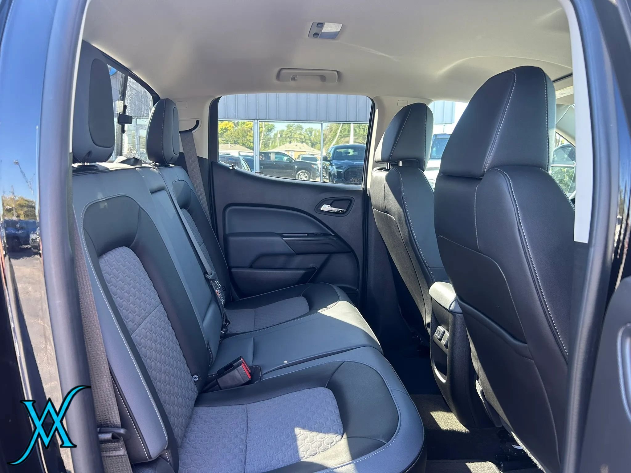 Used 2018 Chevrolet Colorado Z71 AWD/4WD image 22
