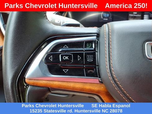 Used 2023 Jeep Grand Cherokee L Summit AWD/4WD image 12