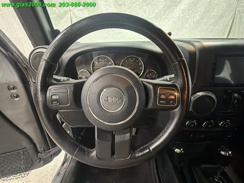 Used 2018 Jeep Wrangler Unlimited Sport S AWD/4WD image 4