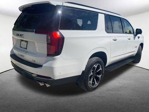 Certified 2025 GMC Yukon XL AT4 w/ LPO, Floor Liner Package AWD/4WD image 16