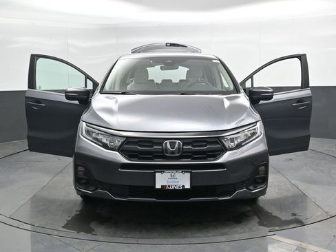 Used 2025 Honda Odyssey EX-L image 41