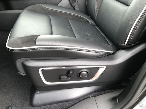 New 2026 RAM 1500 Laramie w/ Night Edition image 14