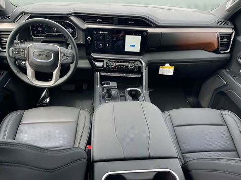 Used 2025 GMC Sierra 1500 Denali w/ Denali Reserve Package image 15