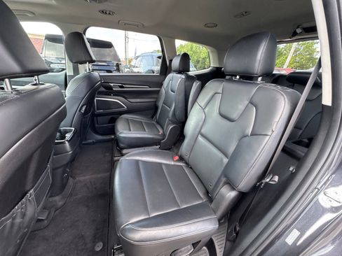 Used 2025 Kia Telluride S FWD image 22