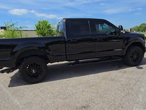 Used 2021 Ford F250 Lariat image 9