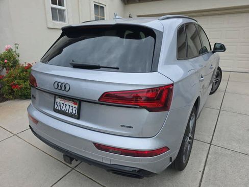 Used 2023 Audi Q5 e Prestige w/ Prestige Package AWD/4WD image 4