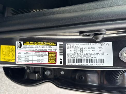 Used 2021 Toyota Tacoma TRD Off-Road w/ Technology Package image 33