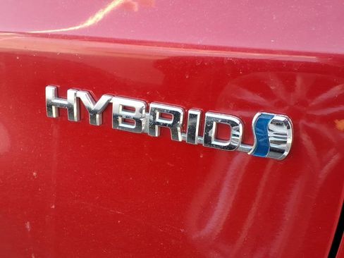 Used 2013 Toyota Prius Three w/ Solar Roof Pkg image 7