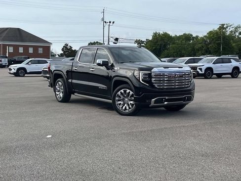 Used 2024 GMC Sierra 1500 Denali AWD/4WD image 2