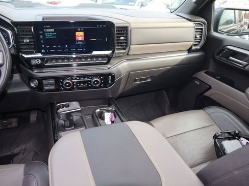 Used 2023 Chevrolet Silverado 1500 ZR2 w/ Technology Package image 20