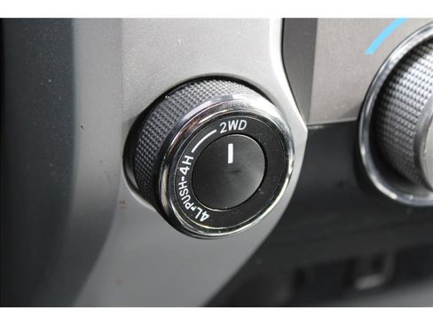 Used 2019 Toyota Tundra Limited image 23