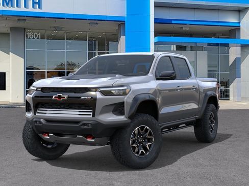 New 2026 Chevrolet Colorado ZR2 w/ Technology Package AWD/4WD image 6