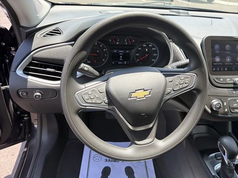 Used 2023 Chevrolet Malibu LS FWD image 37