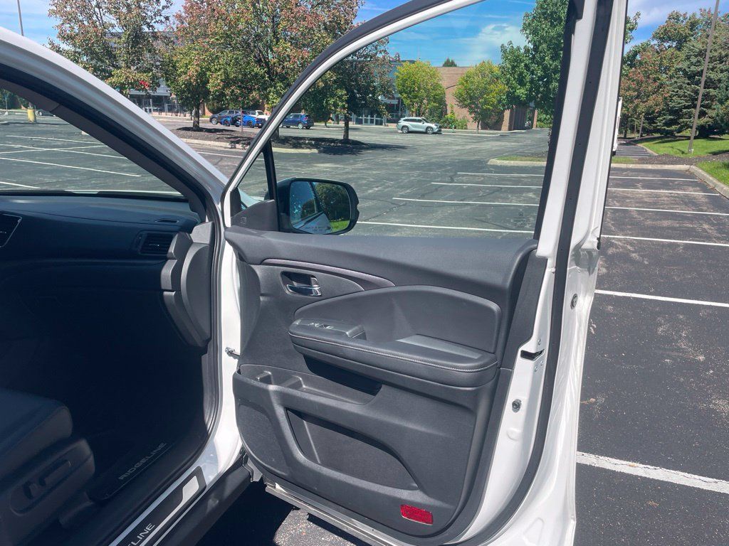 Used 2025 Honda Ridgeline RTL image 19