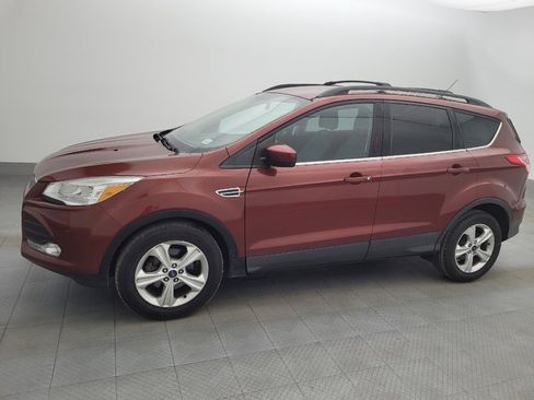 Used 2016 Ford Escape SE w/ Equipment Group 201A image 2