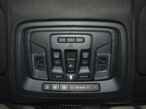 Used 2024 Chevrolet Silverado 1500 ZR2 w/ Technology Package AWD/4WD image 53