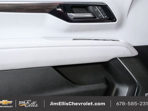 Used 2025 Chevrolet Tahoe Premier image 7
