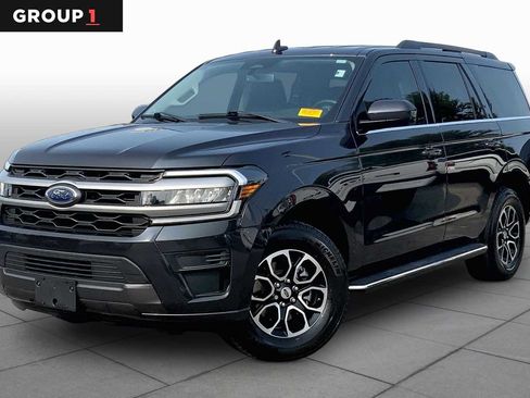 Used 2023 Ford Expedition XLT RWD image 1