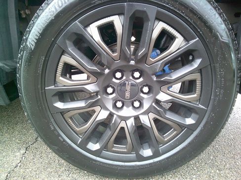 Used 2023 GMC Sierra 1500 Denali Ultimate image 26