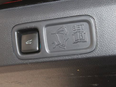 Used 2022 Ford Expedition Limited AWD/4WD image 17