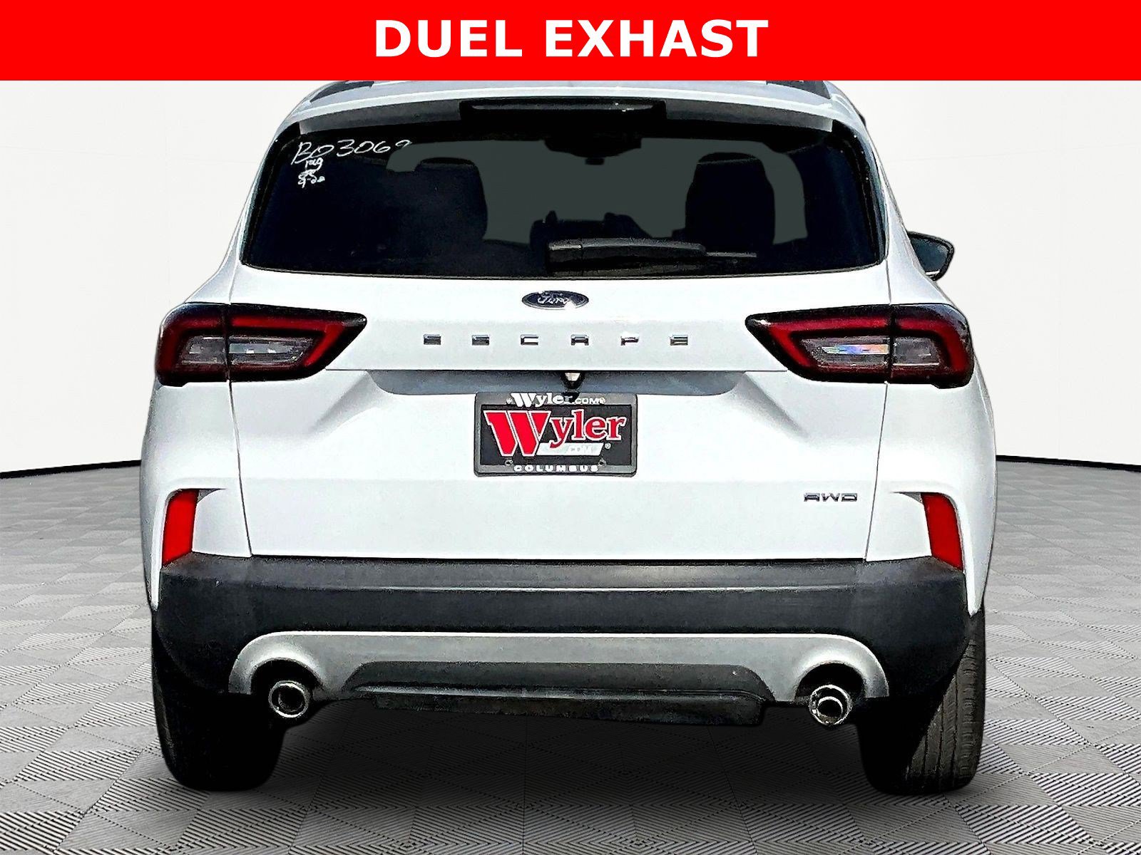 Used 2024 Ford Escape Active AWD/4WD image 5