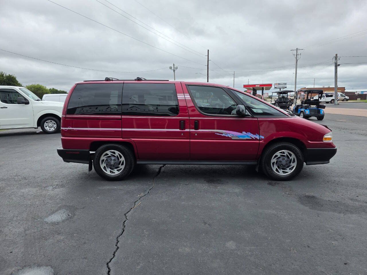 Used 1995 Chevrolet Lumina APV FWD image 6