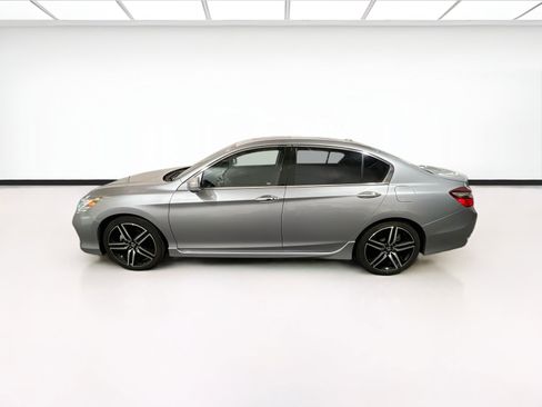 Used 2017 Honda Accord Touring image 25