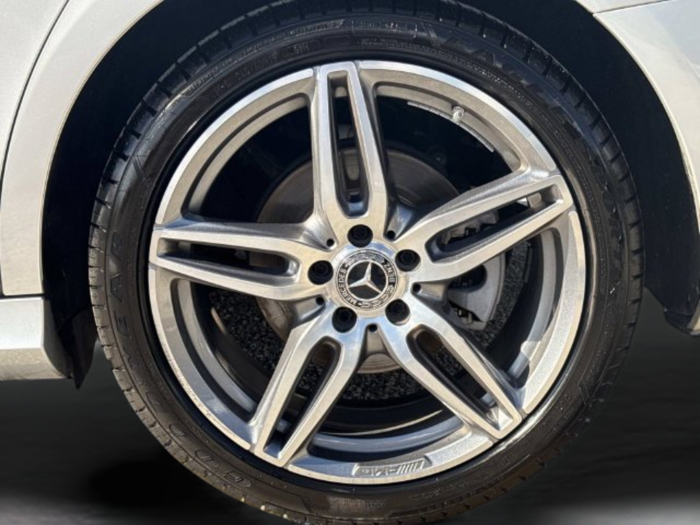 Used 2020 Mercedes-Benz E 350 4MATIC Sedan image 32