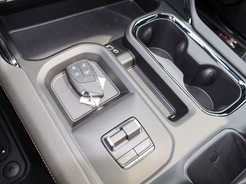 New 2026 GMC Sierra 2500 AT4 image 25