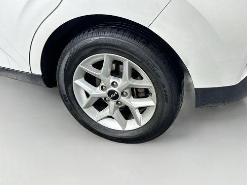 Used 2024 Kia Soul LX w/ Option Group 015 image 11