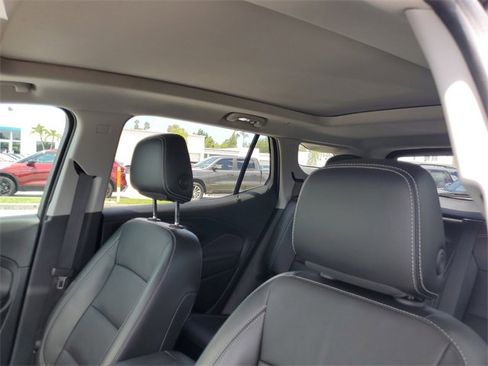 Certified 2022 GMC Terrain SLT w/ Tech Package image 20
