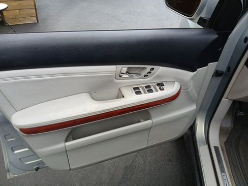 Used 2004 Lexus RX 330 AWD image 11