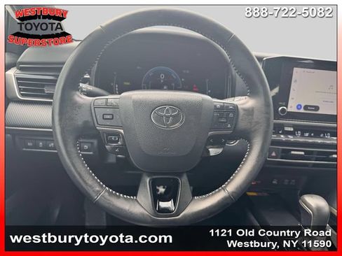 Used 2025 Toyota Camry SE w/ Convenience Package AWD/4WD image 16