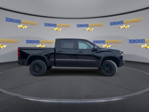 New 2026 Chevrolet Silverado 1500 ZR2 image 9