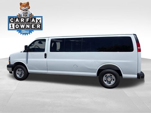 Certified 2025 Chevrolet Express 3500 LT w/ LT Preferred Equipment Group RWD image 4