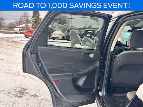 Certified 2022 Ford Escape SE image 16
