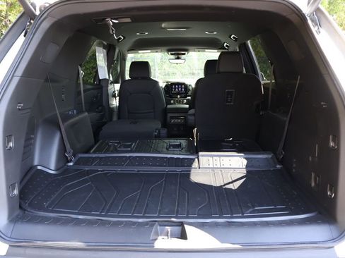 Certified 2023 Chevrolet Traverse RS w/ LPO, Floor Liner Package image 53