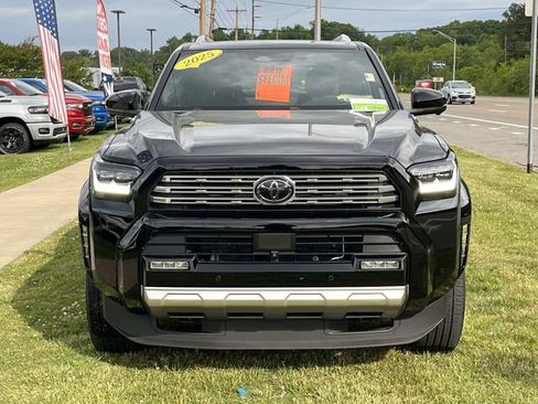 Used 2025 Toyota 4Runner Limited AWD/4WD image 8
